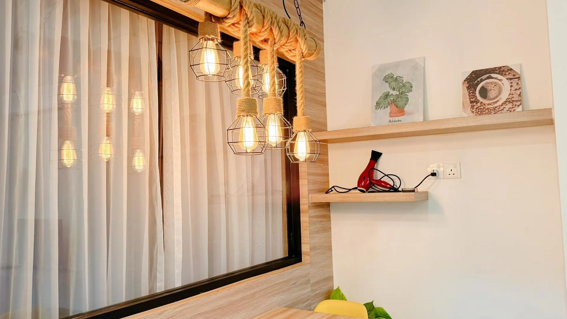 アパートホテル Stay On Sutera Avenue Homestay コタキナバル